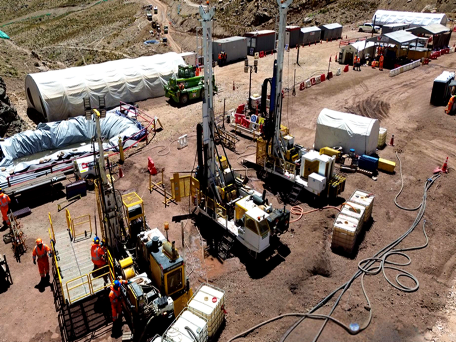 CASOEXITO_stretched_smoothed_4